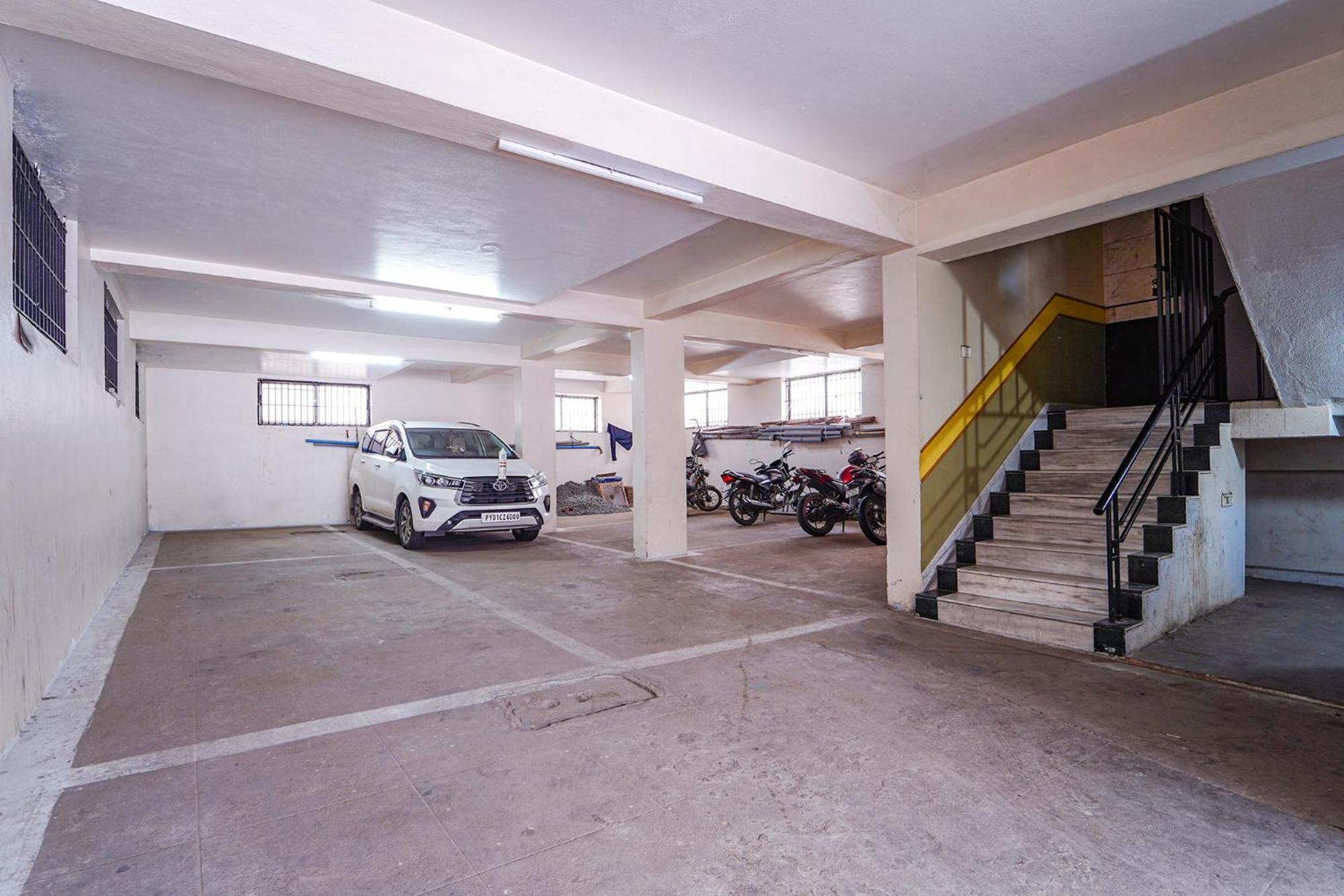 Fabhotel Ess Paradise - Nr Bus Stand Coimbatore Extérieur photo